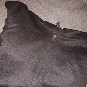 size medium women’s puma cropped sweater